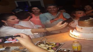 العروسي تحتفل بعيد ميلادها وسط الأصدقاء