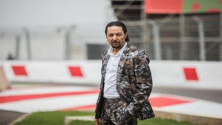 سعيد باي: أرتدي ما يريحني !!