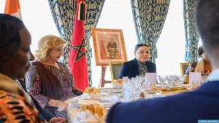 صاحبة السمو الملكي الأميرة للا أسماء تترأس مأدبة غداء أقامها جلالة الملك على شرف السيدة الأولى لكوت ديفوار السيدة دومينيك واتارا