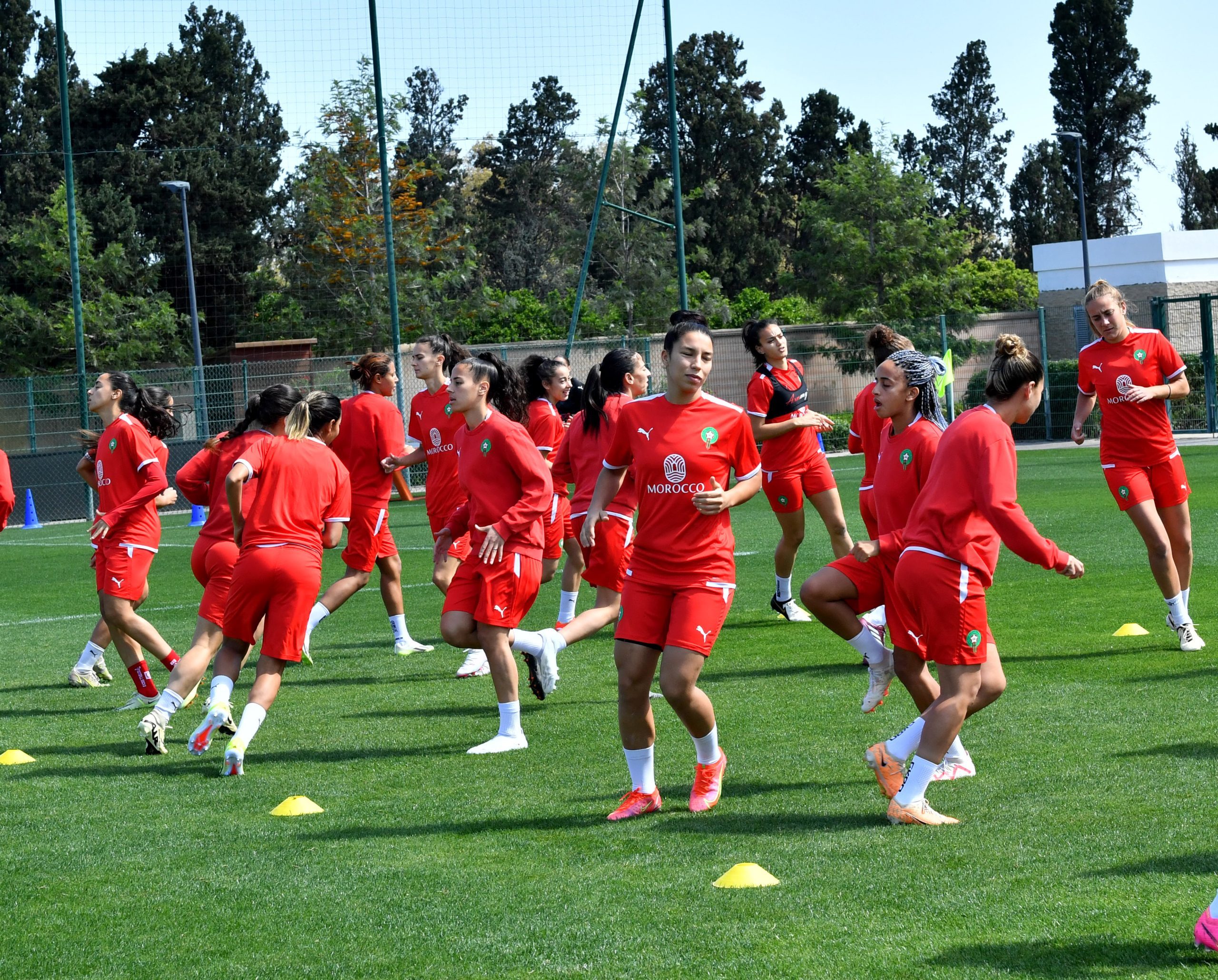 المنتخب الوطني لكرة القدم النسوية حصة تدريبية جديدة