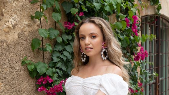 آشا: أغنية Sola بداية انطلاقتي الفنية في المغرب