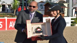 الدوري الملكي المغربي.. تتويج الفارسة الفرنسية إينيس جولي