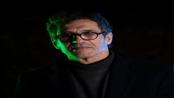 المخرج كمال كمال يعرض فيلمه السينمائي “وحده الحب” بين الأهل في وجدة