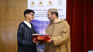 الرباط.. تتويج الفائزين في مسابقة رمضانية في حفظ القرآن الكريم وتجويده