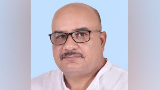 ظلال الموجة الزرقاء.. إصدار جديد عن تحولات الإعلام الجديد