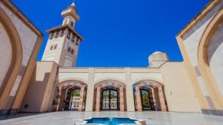 بوينوس آيرس.. باحة مغربية الطراز خلفية ساحرة لقصص صانعات المحتوى