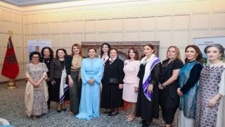 صاحبة السمو الملكي الأميرة للا حسناء تقيم بباكو حفل شاي على شرف شخصيات نسائية أذربيجانية من عالم الثقافة والفنون