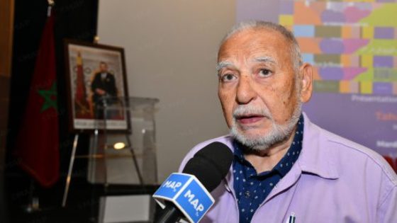 الطاهر بنجلون يقدم كتاب معرضه من الكتابة إلى الرسم