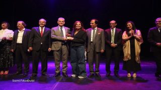 عمان.. المسرحية المغربية “جدار، الضوء نفسه أغمق” تحصد جائزتين بمهرجان ليالي المسرح الحر الدولي