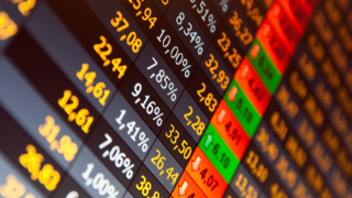 بورصة الدار البيضاء تستهل تداولاتها على وقع الأخضر