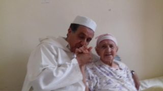 محمد الغاوي.. الطفل الذي التقط أولى النغمات من بيت الأسرة العريق وسوق سلا المركزي (الحلقة 1)