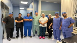 مجموعة أونكوراد تجري أول عملية جراحية روبوتية لزراعة صمام بولي صناعي في إفريقيا