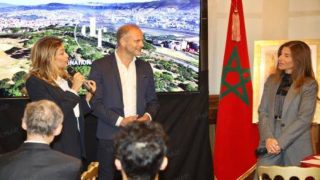 باريس.. سفارة المغرب تحتضن العرض ما قبل الأول لبرنامج Destination Francophonie على قناة تي في 5 موند