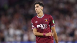 انتقالات.. الدولي المغربي نايف أكرد ينضم رسميا إلى فريق مارسيليا