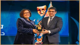 المهرجان الوطني للمسرح بتطوان يفتتح دورته 25 على وقع التكريم