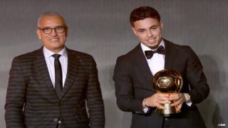 جوائز كاف 2025: المغربي عثمان معما يتوج بجائزة أفضل لاعب شاب